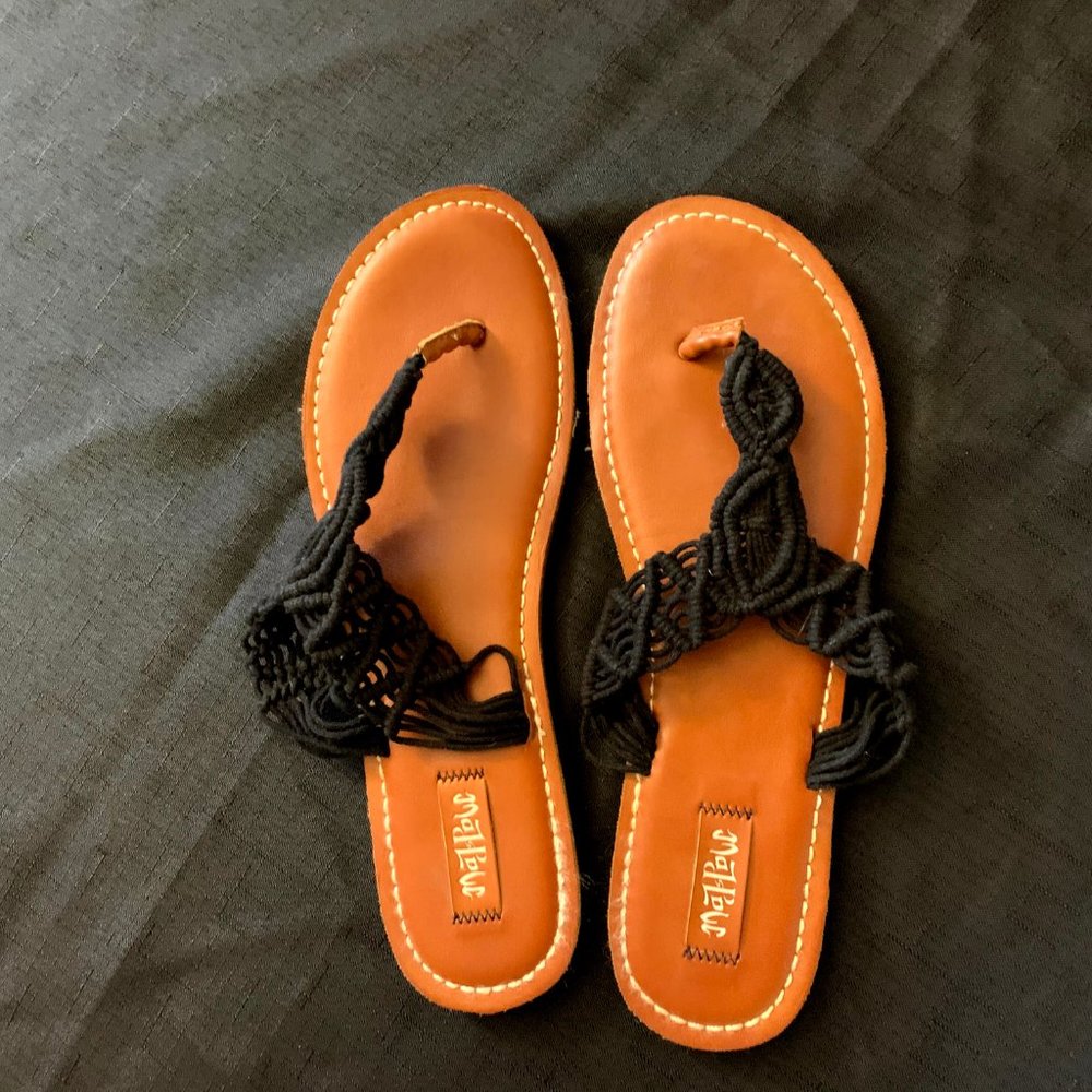 Mad Love Black Thong Sandals Size 11M